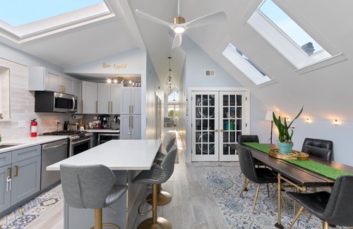 Logan Square Haus | Luxe Ranch & Spa House Retreat! Pets Welcome