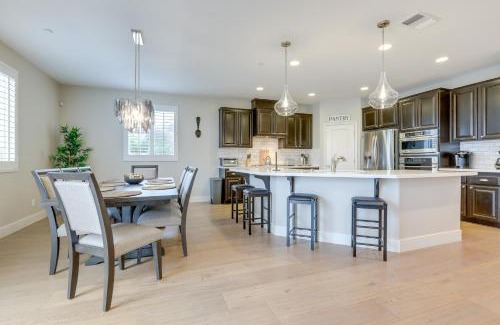 Roseville Haus | Luxe Roseville Home with Pool and Hot Tub!