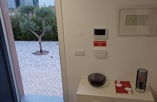 Lagoa de Albufeira Haus | Luxuosa Casa de Praia a 40 Minutos de Lisboa