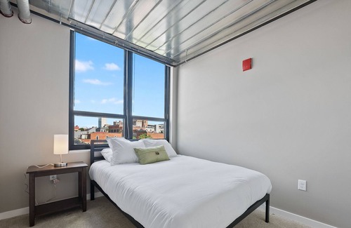 Old West Side Eigentumswohnung | Luxurious 2 Bedroom Condo in Heart of Ann Arbor 331