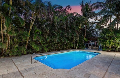 Ocean Ridge Haus | Luxurious 4-bedroom beach house in lovely Ocean Ridge with private pool oasis