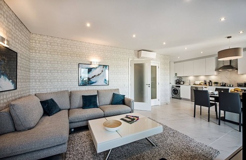 Conceicao e Cabanas de Tavira Wohnung | Stilvolles luxuriöses Apartment mit eigenem Whirlpool