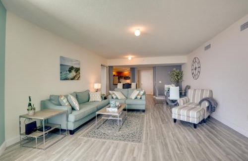 Kingston Wohnung | Luxurious Daytona Beach Condo with Resort Amenities!