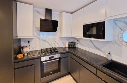 Chorlton-by-Backford Haus | Luxurious Home in Chester, a Beautiful Sanctuary