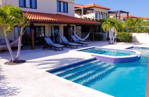 Noord Haus | luxurious house with private pool in tierra del sol Resort&Golf