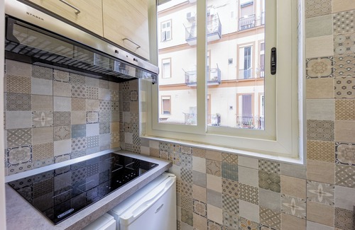 Naples Wohnung | Luxurious mini apartment with jacuzzi tub, suitable for families