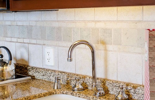 Sunset Beach Resort | Luxurious Ocean View Suite