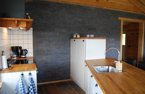 Borjesjo Haus | Luxuriöse Hütte an einem See mit Sauna, kostenlosem WLAN und atemberaubender Aussicht