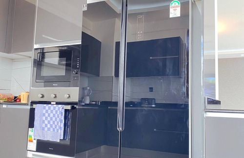 Mombasa Wohnung | Luxurious Top-Floor Penthouse with Stunning Views, Pool Access, kids area & gym.