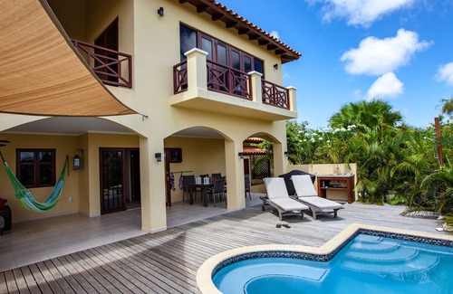 Santa Barbara Villa | Luxuriöse Villa mit Panoramablick auf das Meer, privatem Pool und Auto (optional)