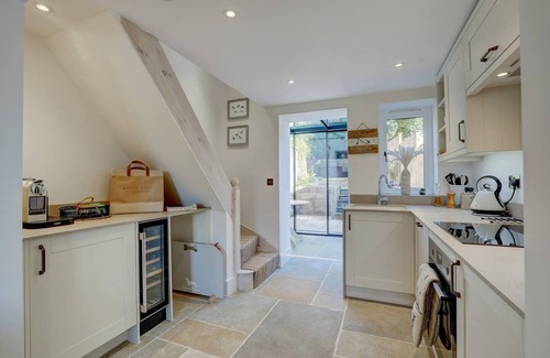 Great Massingham Hütte | Luxury 1 bed cottage with hot tub and log burner