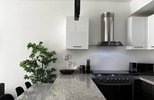 Toluca City-Centre Wohnung | Luxury 1 bedroom 2 baths Downtown with Office