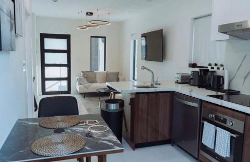 West Bay Wohnung | Luxury 1Bbr 1Bath Condo in Westbay Grand Cayman , Arza Hideaway