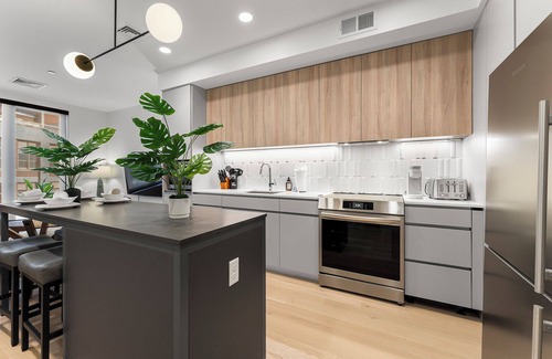 D Street - West Broadway Wohnung | Luxury 1BR Next to Broadway Southie 3319