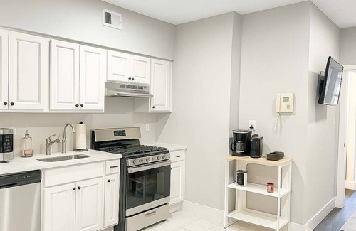 Southwark Wohnung | Luxury 2BD | 4 Beds | Queens Village