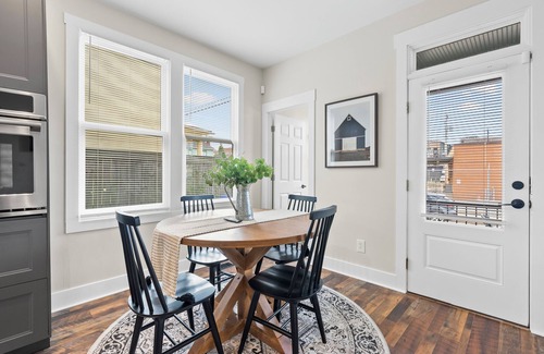 Italian Village Haus | Luxury 3 Bedroom Home in Short North