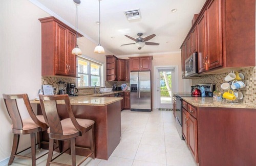North Side Haus | Luxury 3bd Beach Front, # 5 Yellow, Stunning Views