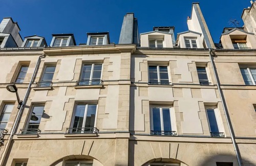 Quartier de la Roquette Wohnung | Luxury 3br/2ba with aircon in Bastille