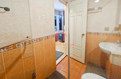 Kelapa Gading Barat Wohnung | Luxury 3BR MOI Apt with Pool Wi-Fi Netflix by 2ndHome