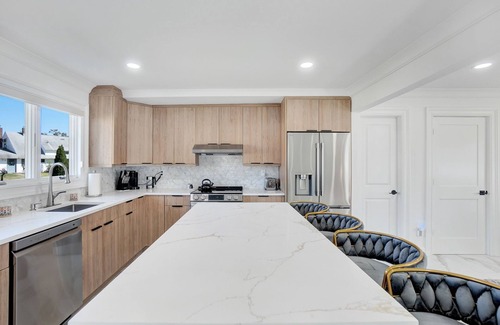 Alden Manor Haus | Luxury 4BR - 3.5BATH - Sleeps 10