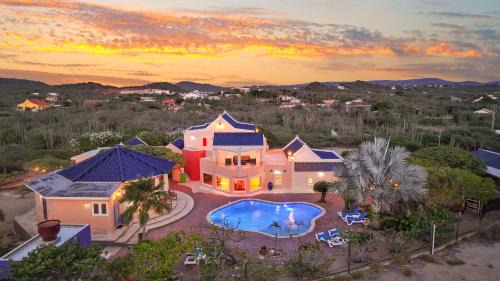 Santa Cruz Wohnung | Luxury 6BR Nature Retreat Carpe Diem by Bocobay