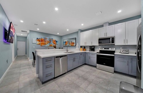 Progresso Village Villa | Luxury Duplex with 2 Pools Minutes from Las Olas