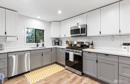 Skykomish Kabine | Luxury A-Frame with Hot Tub! 15 Mins to Stevens Pass - Misty Mt. Haus