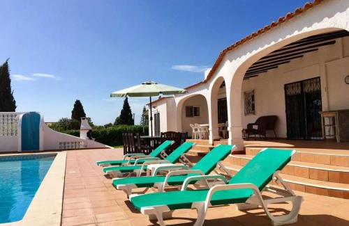 Vale de Centianes Villa | Luxury Algarve Villa 4 Bedrooms Casa Do Luar Mágico Sea Views & Perfect For Families Carvoeiro