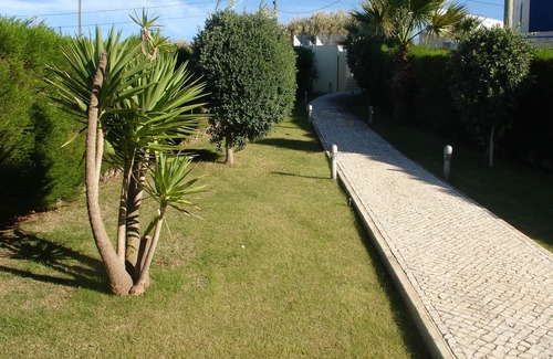 Ericeira Wohnung | Luxus-Wohnung in Ericeira w / Meerblick, Pool und 5 Minuten zu Fuß zum Strand
