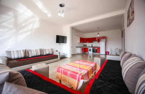 Ouahat Sidi Brahim Wohnung | Luxury apartment with view.