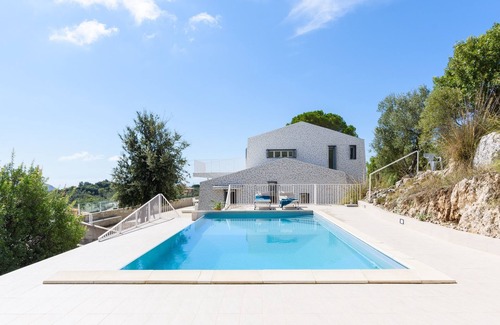 Itri Villa | Luxuriöse, preisgekrönte Villa in Olivenhainen