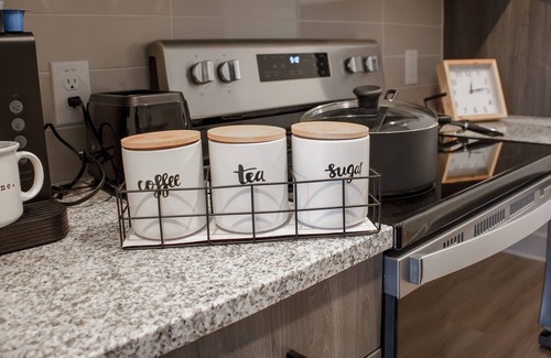 Lawrenceville Wohnung | Luxury away from the noise by the pool