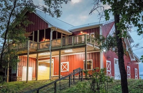 Canton Haus | Luxury Barndominium with Value-Add Experiences