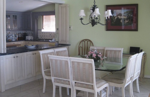 Nassau Haus | Beachfront Private House-ausgezeichnete Lage! Gehen Sie zum herrlichen Baha Mar.