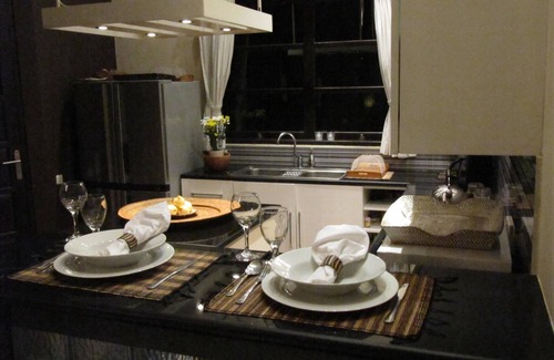 Banjartegehe Villa | Luxus-Strandvilla mit Infinity-Pool.