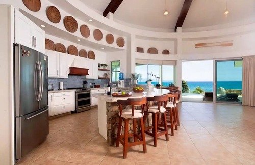 Buenavista Haus | Luxury Beachfront Gem ~ Panoramic Sea Views ~ Heated Pool