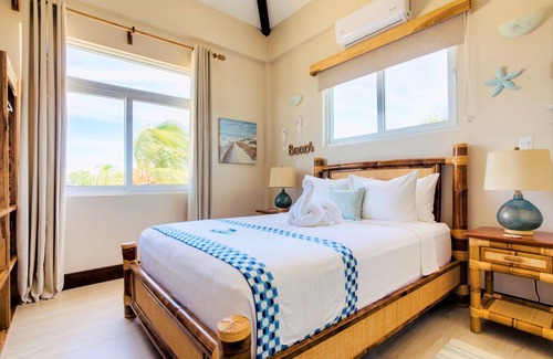 Placencia Resort | Luxuriöse Suite am Strand mit Poolbar