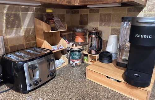 Richland Kabine | Luxury Cabin, fire pit, hanging chairs, WiFi, forest view, river access