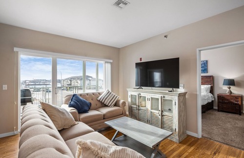 Grand Forks Wohnung | Luxury Centrally Located Apartment