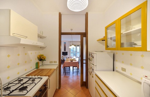 Naples City Centre Wohnung | LUXURY CIUCIU, 2B-2B, in HISTORIC CENTER with ELEVATOR and GARAGE