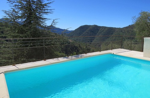 L'Escarene Haus | Luxus in der Nähe der Côte d'Azur: Haus mitten in der Natur mit Pool