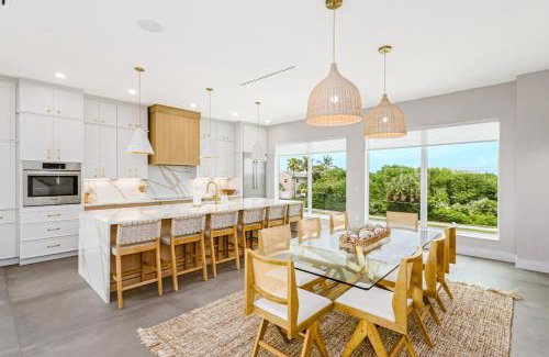 Cocoa Beach Haus | Luxury Cocoa Beach Oceanview Beach House Heated Private Pool, Spa & Beach Access Sleeps 12