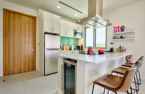 Grand Harbour Eigentumswohnung | Luxury Condo at Harbour Walk Residences in Grand Cayman.Welcome to Paradise!