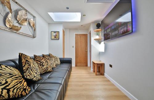 Grangetown Wohnung | Luxury Cosy Central Detached Cardiff Bungalow with Free Parking
