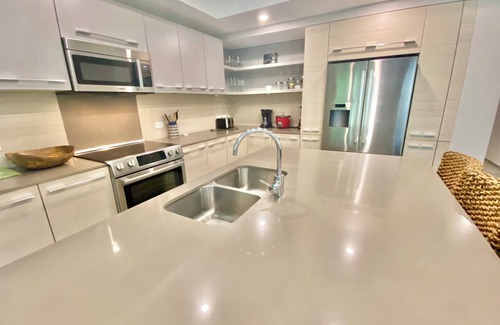 Ballena Eigentumswohnung | Luxury, Comfort, Security & Walk to the Beach to Enjoy the Best of Costa Rica