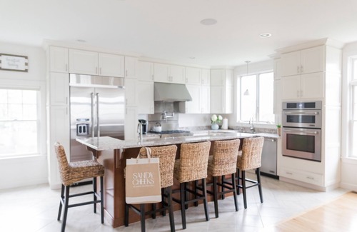 Newbury Haus | Luxus Custom Beach House!