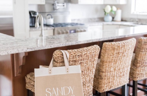 Newbury Haus | Luxus Custom Beach House!