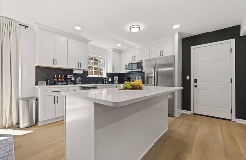 Decatur Haus | Luxury Decatur House with Game Room & Fire Pit – Close to Atlanta