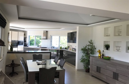Vale do Lobo Villa | Luxuriöse freistehende Villa mit 4 Schlafzimmern und Meer-, Golf- und Bergblick