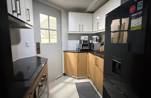 Bonifacio Global City Eigentumswohnung | Luxury Executive Suites 3 Bedroom Condo Uptown Parksuites Tower 1